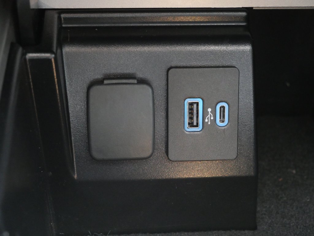 Certified 2023 Ford Explorer XLT AWD/4WD image 26