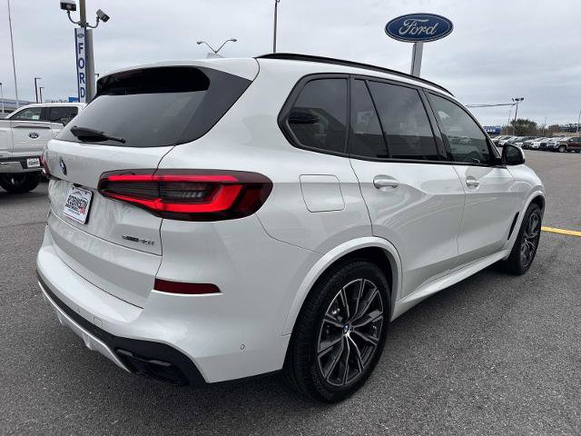 Used 2022 BMW X5 sDrive40i w/ M Sport Package image 5