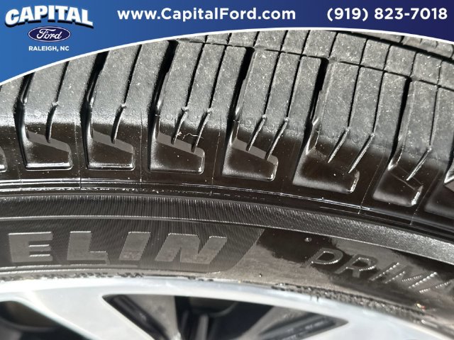 Certified 2025 Ford Explorer ST-Line w/ Premium Package RWD image 14