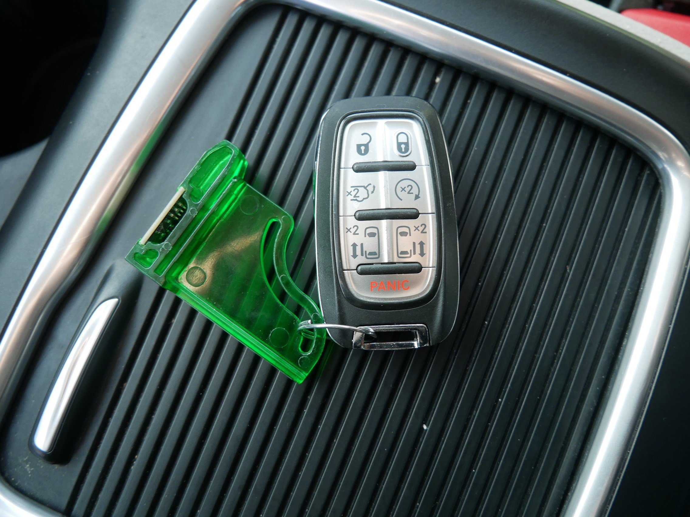 Used 2022 Chrysler Pacifica Touring-L image 31