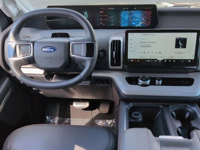 Certified 2025 Ford Expedition Active RWD image 29