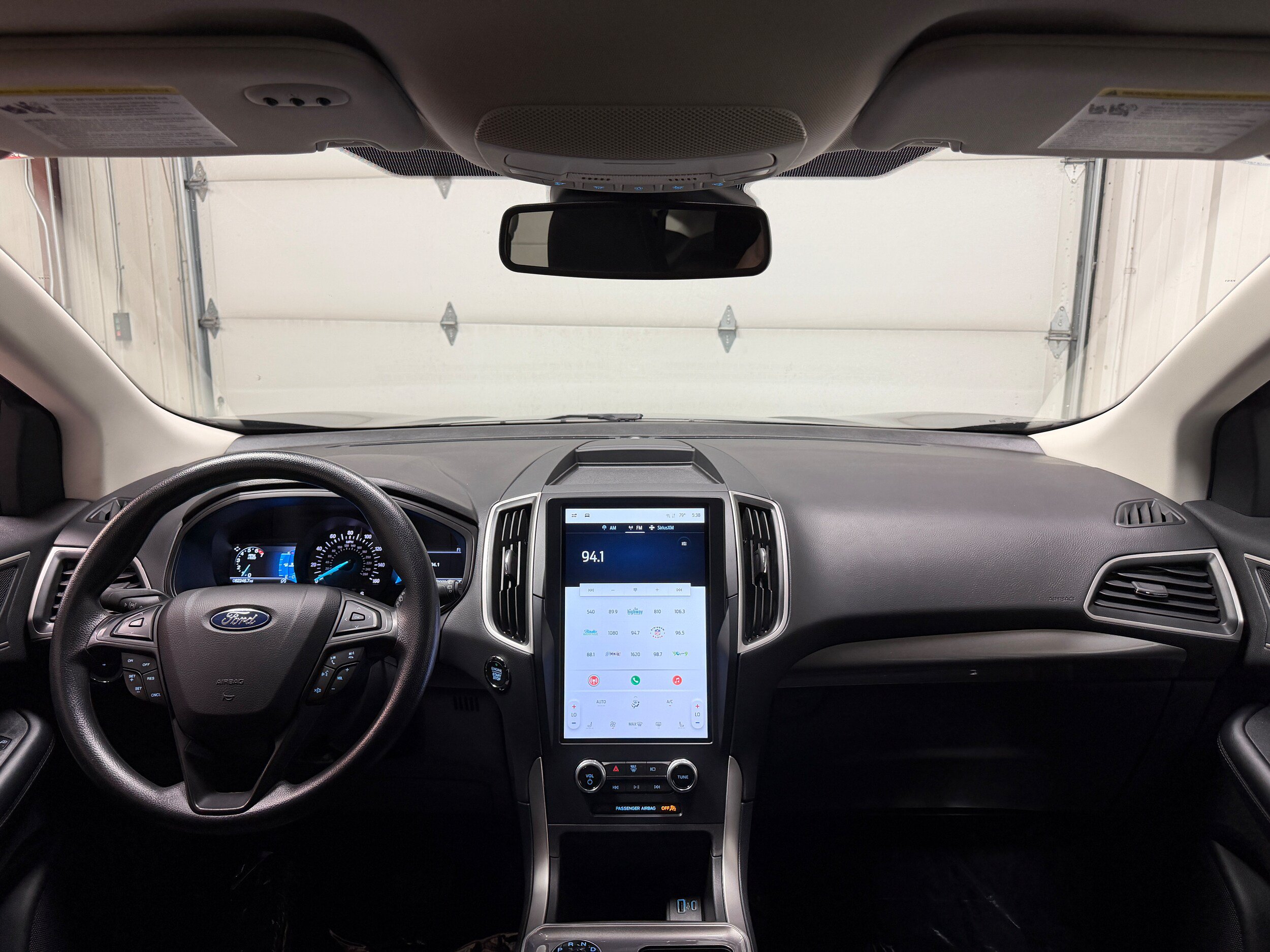 Certified 2023 Ford Edge SEL w/ Convenience Package AWD/4WD image 4