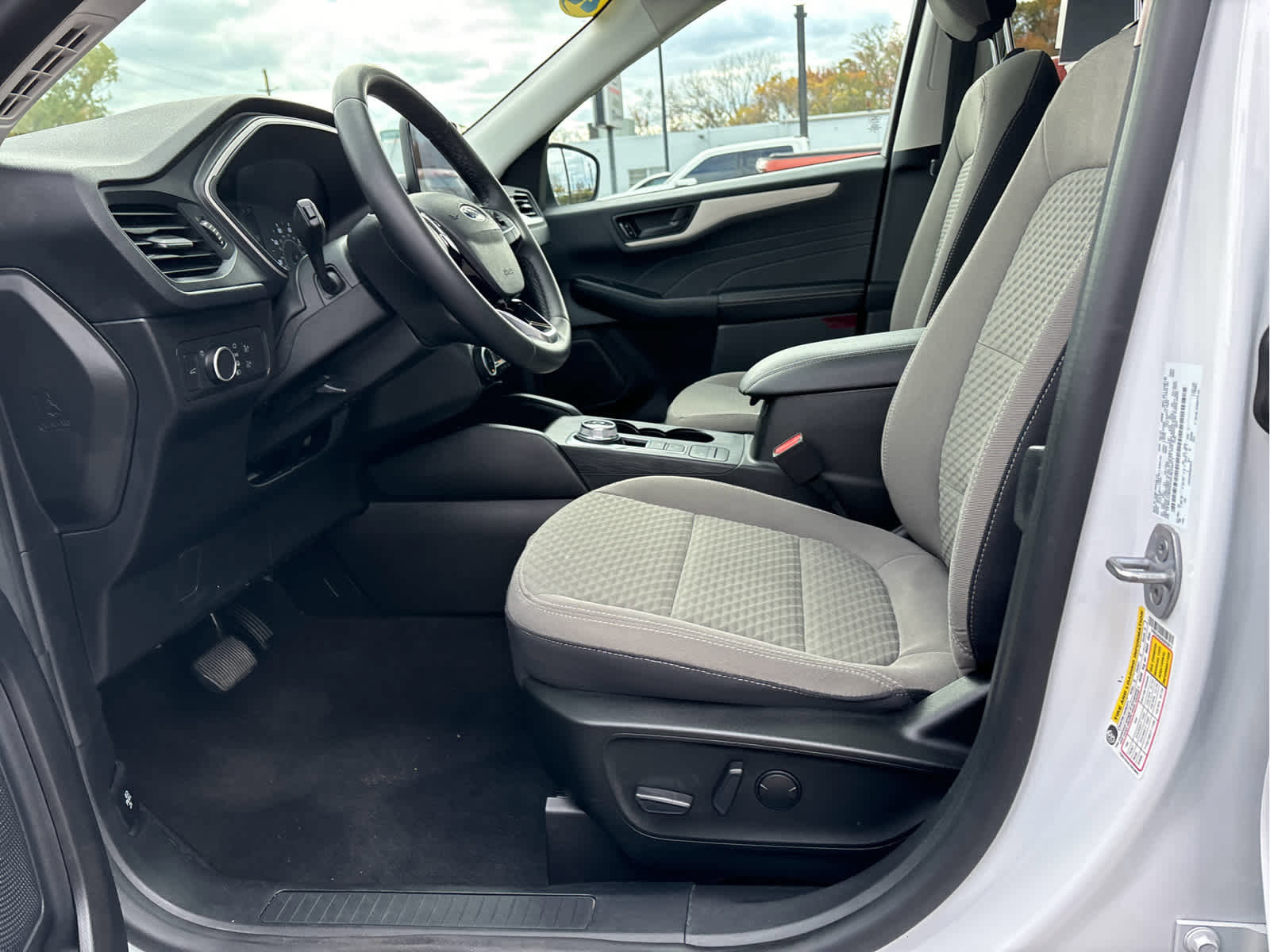 Certified 2022 Ford Escape SE w/ Convenience Package image 8