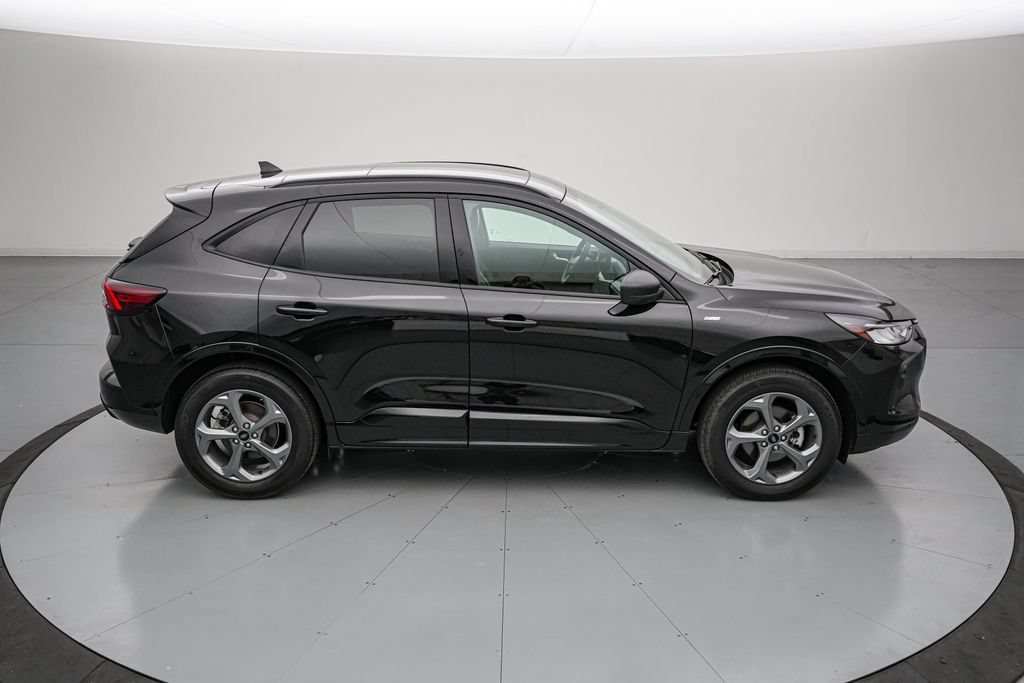 Certified 2024 Ford Escape ST-Line w/ Tech Pack #1 AWD/4WD video 3