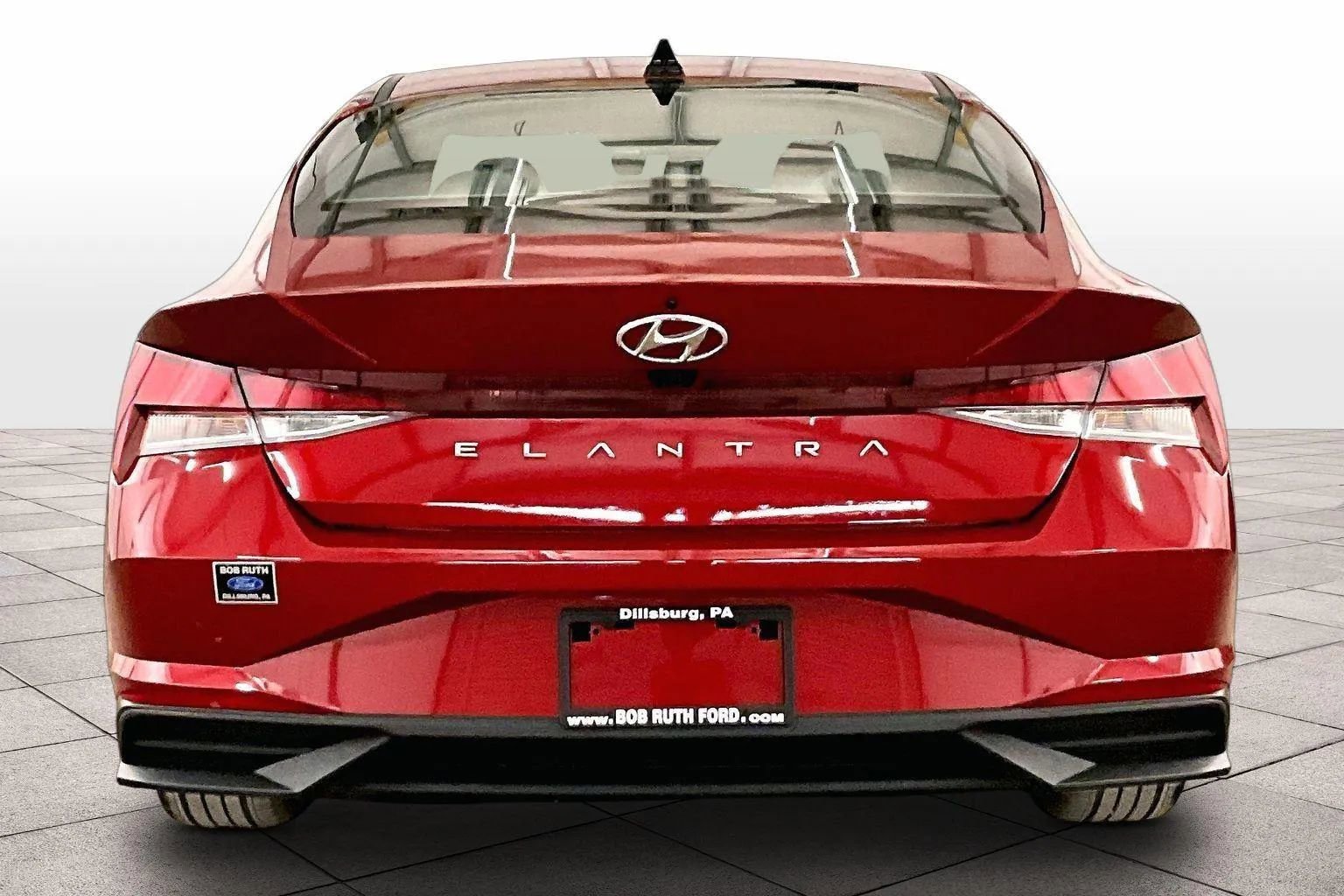 Used 2023 Hyundai Elantra SEL w/ Convenience Package image 4