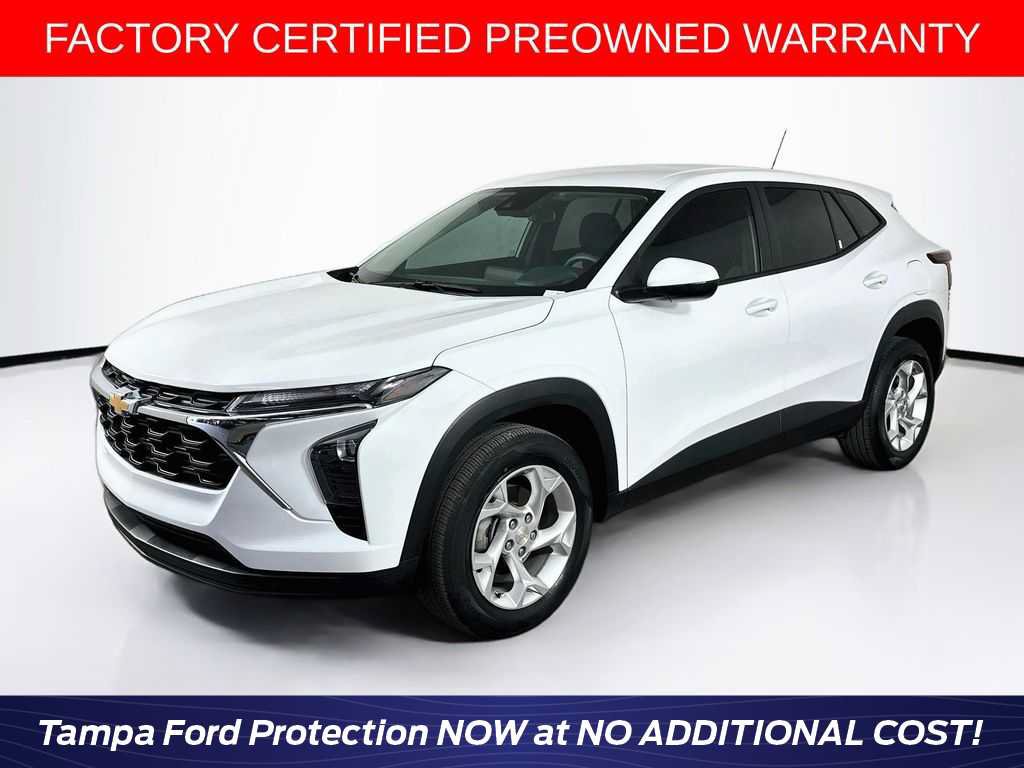Used 2024 Chevrolet Trax LS w/ LS Convenience Package FWD image 1