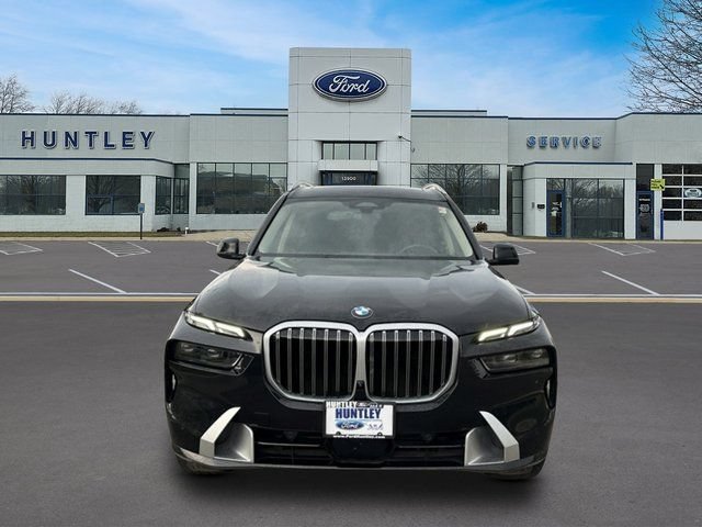 Used 2024 BMW X7 xDrive40i AWD/4WD image 3