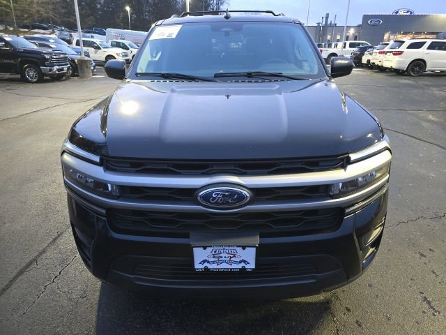 Certified 2024 Ford Expedition XLT image 7