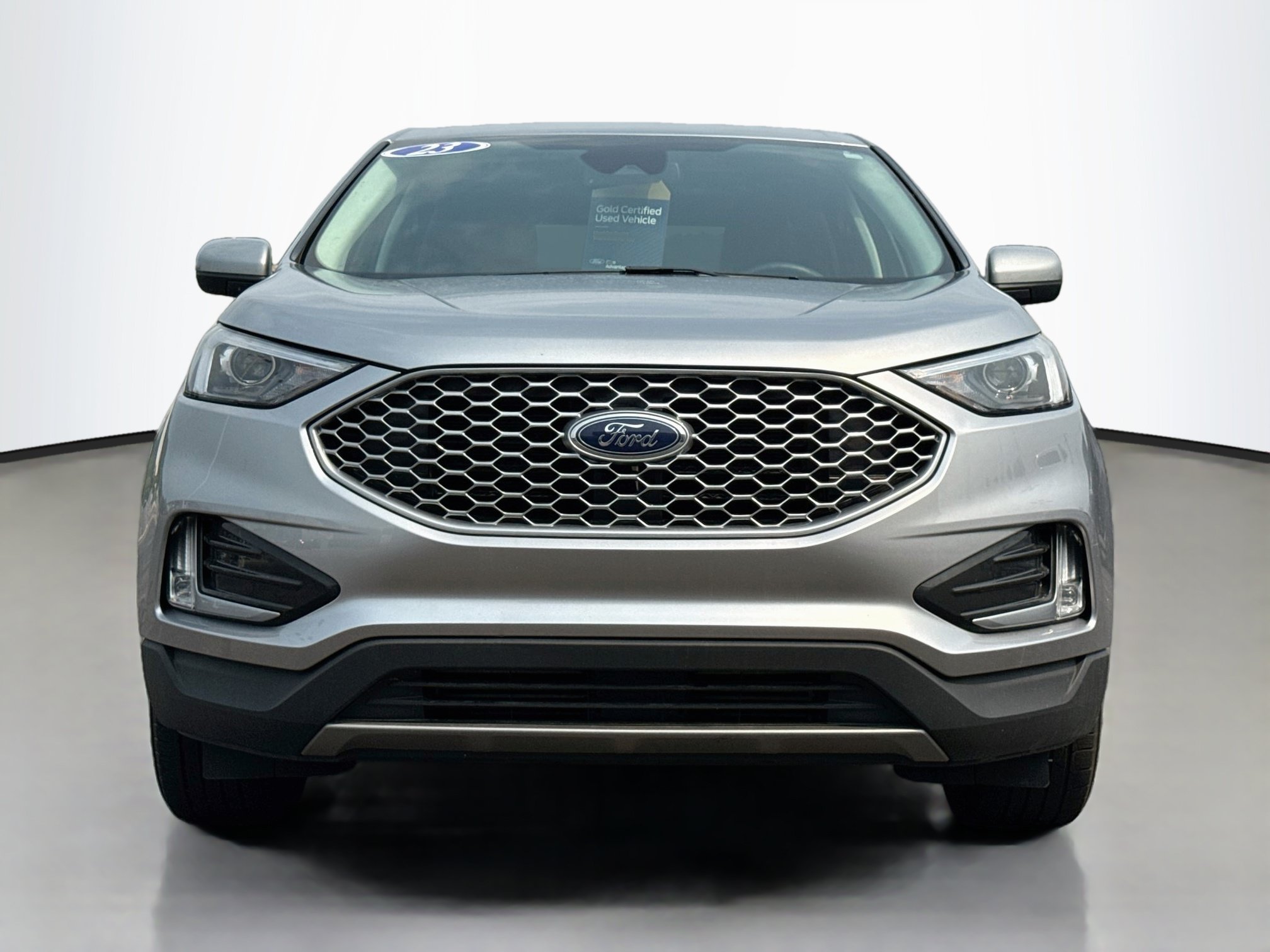 Certified 2023 Ford Edge SEL w/ Convenience Package AWD/4WD image 2