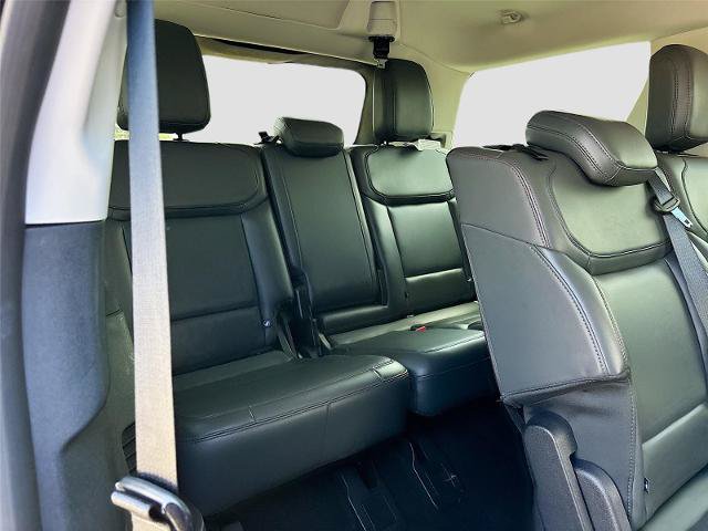 Certified 2025 Ford Expedition Active AWD/4WD image 30