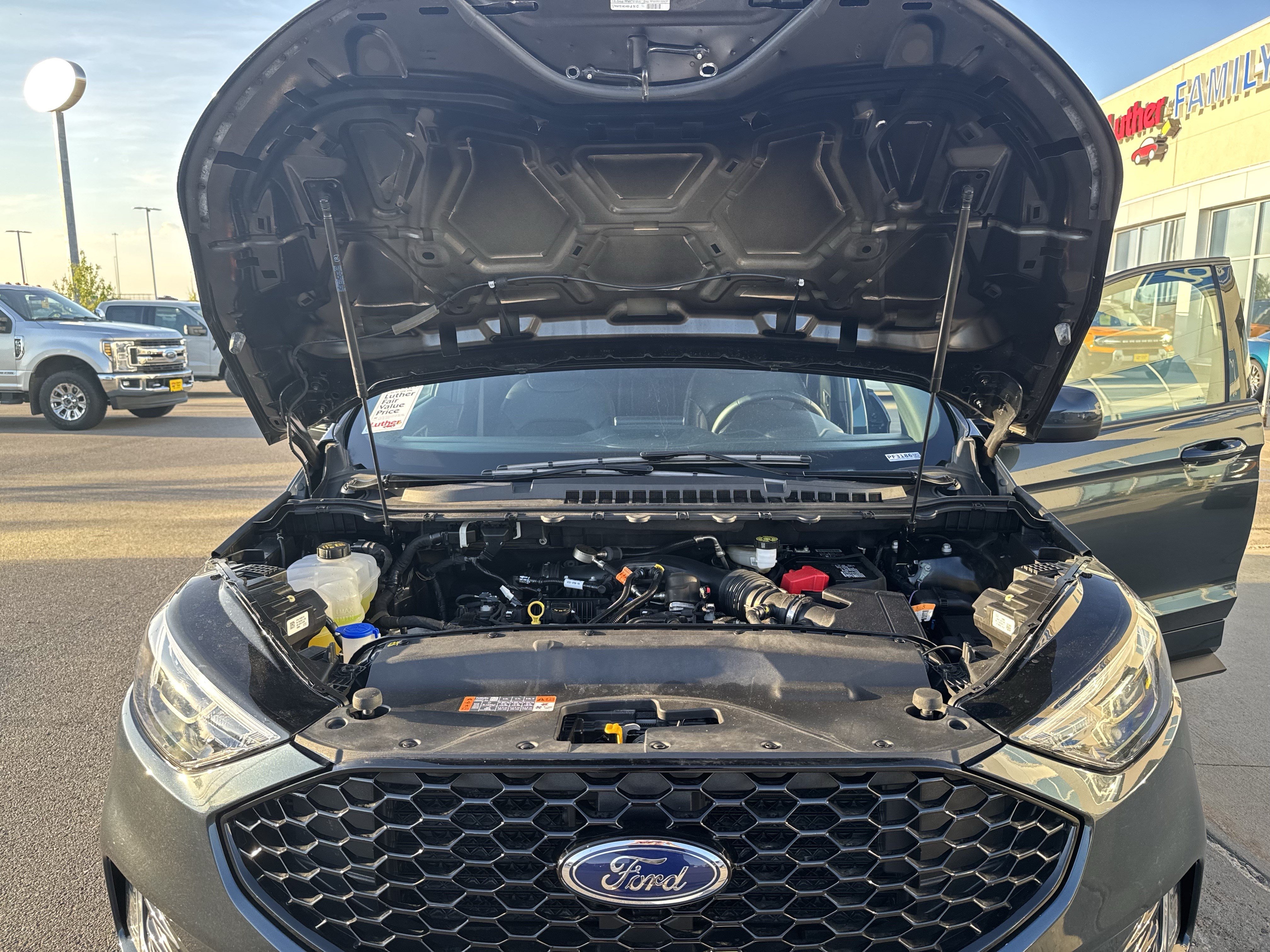 Certified 2024 Ford Edge ST-Line AWD/4WD image 11