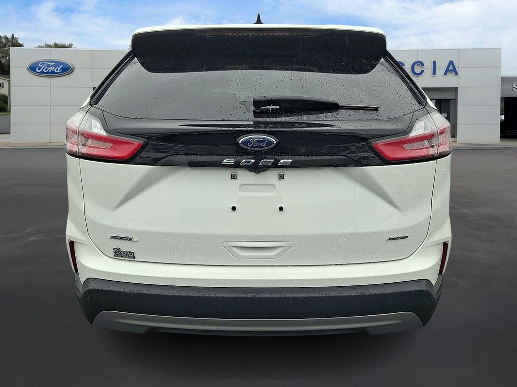 Certified 2022 Ford Edge SEL w/ Convenience Package image 4
