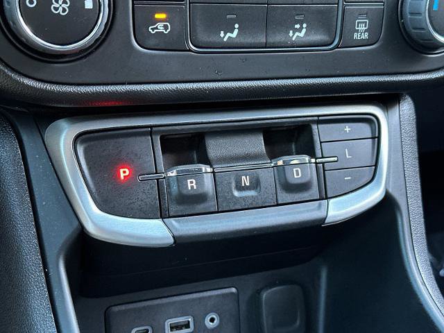 Used 2024 GMC Terrain SLE image 20