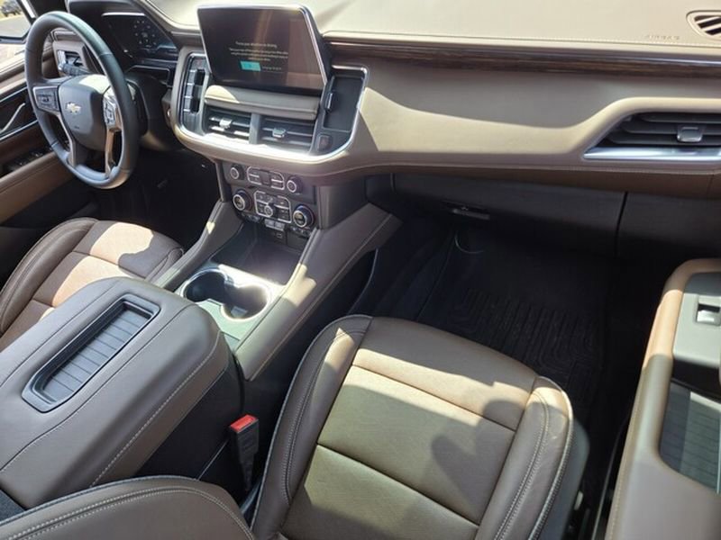 Used 2024 Chevrolet Tahoe High Country w/ Premium Package image 21