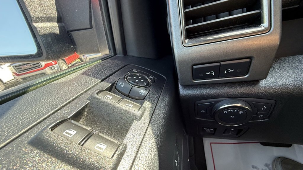 Certified 2020 Ford F150 Raptor w/ Equipment Group 802A Luxury image 11