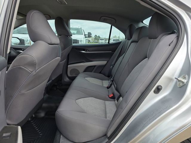 Used 2022 Toyota Camry LE image 15