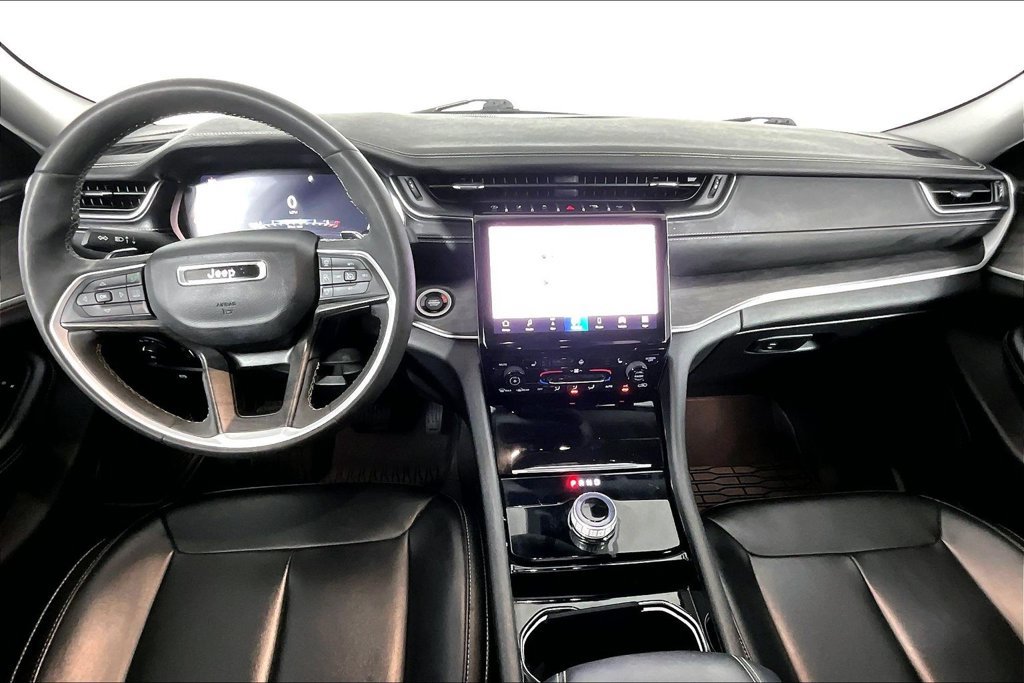 Used 2023 Jeep Grand Cherokee Limited RWD image 15