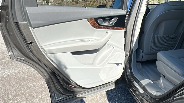 Used 2019 Audi Q7 3.0T Premium Plus image 20