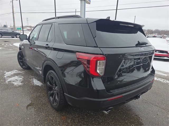 Certified 2023 Ford Explorer ST-Line w/ Class IV Trailer Tow Package image 10