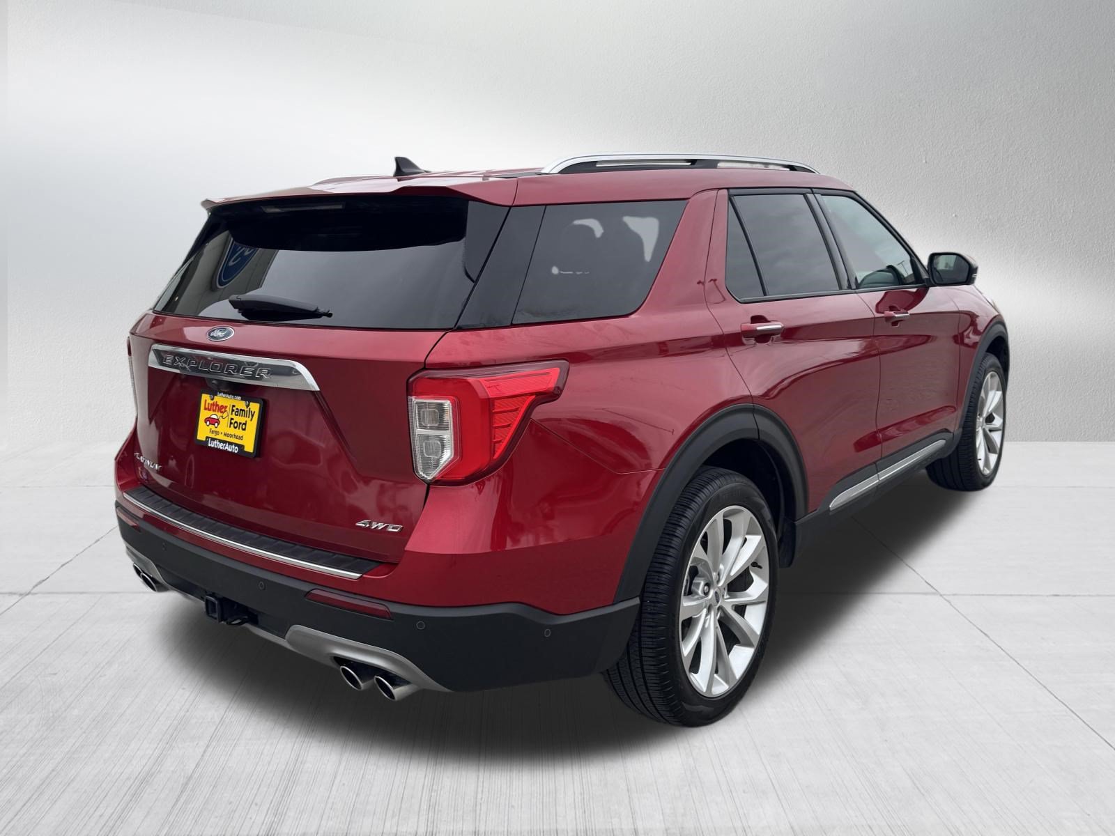Certified 2022 Ford Explorer Platinum w/ Equipment Group 601A AWD/4WD image 7