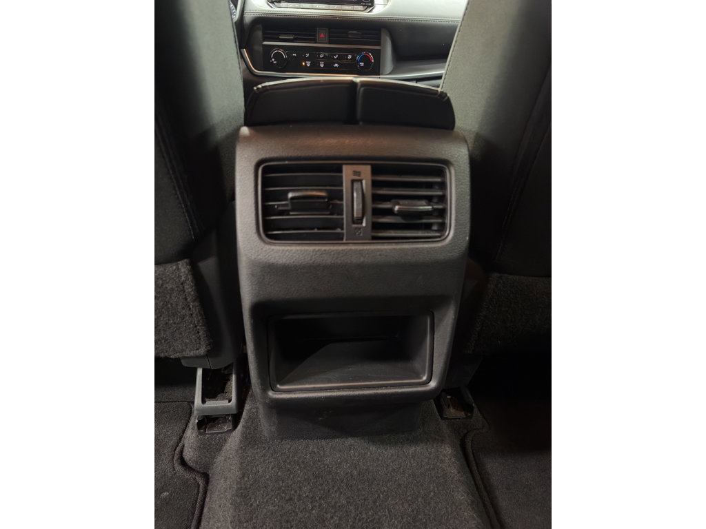 Used 2024 Nissan Rogue SV FWD image 22