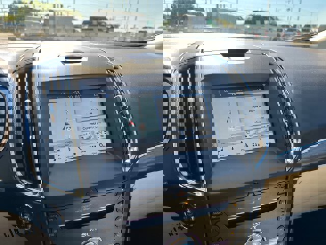 Certified 2017 Ford Edge Titanium w/ Equipment Group 301A image 20