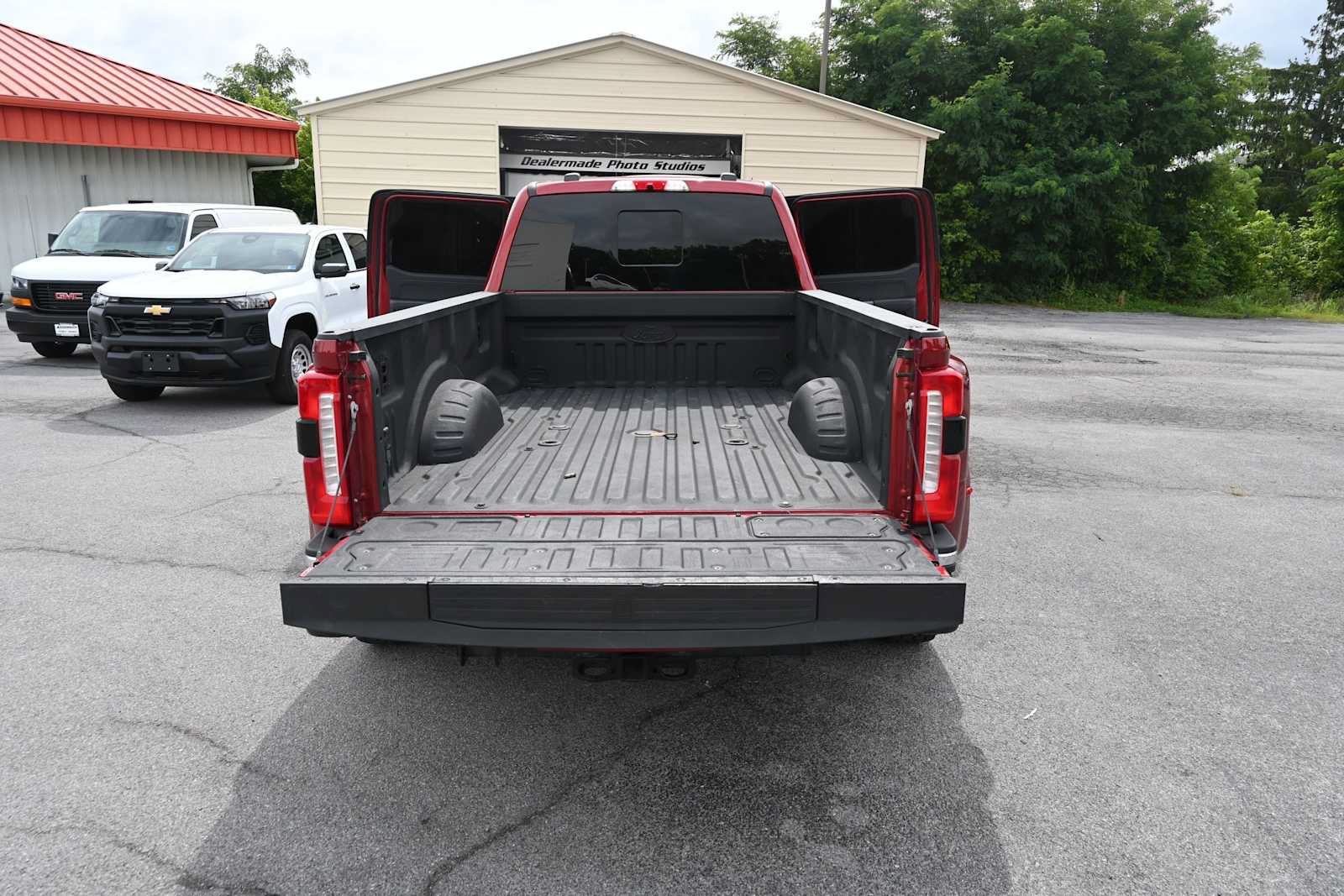 Certified 2025 Ford F350 Lariat w/ Lariat Ultimate Package AWD/4WD image 41