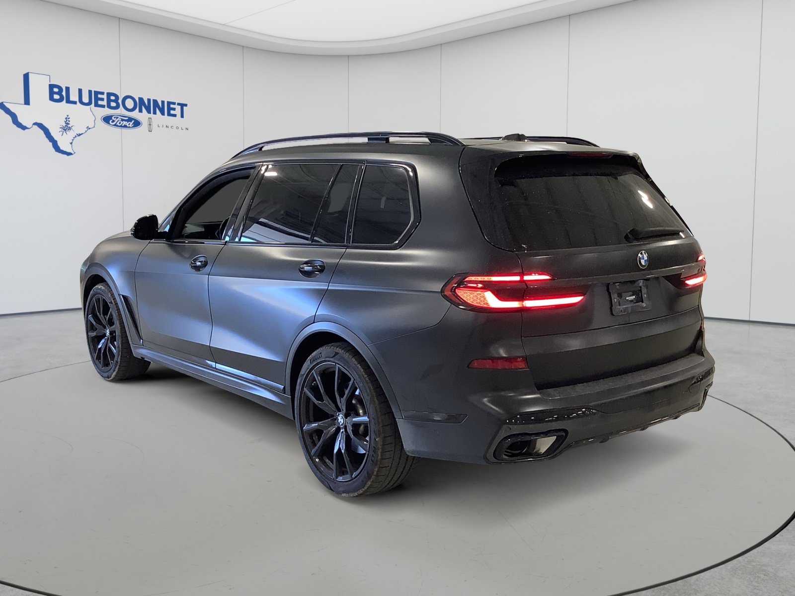 Used 2023 BMW X7 xDrive40i w/ Executive Package AWD/4WD image 7