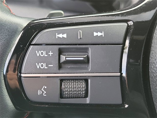 Used 2025 Honda Pilot Black Edition image 8