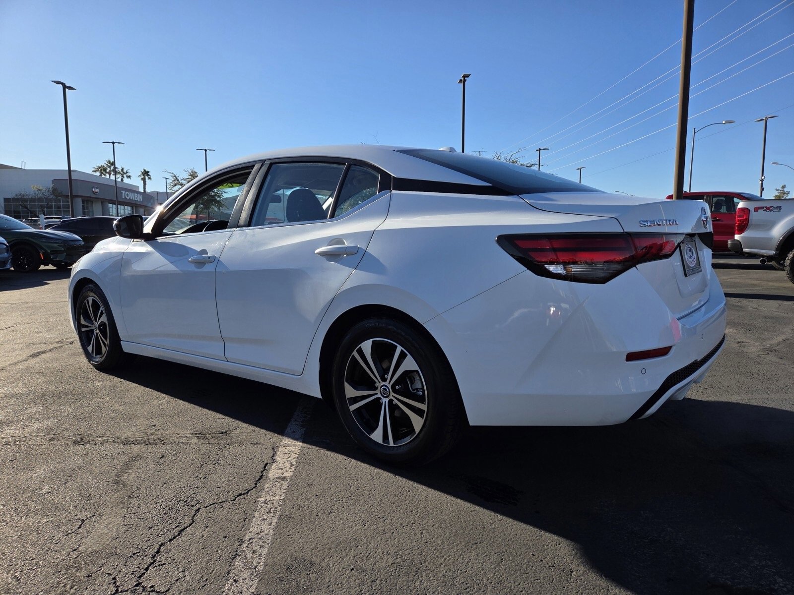 Used 2023 Nissan Sentra SV image 3