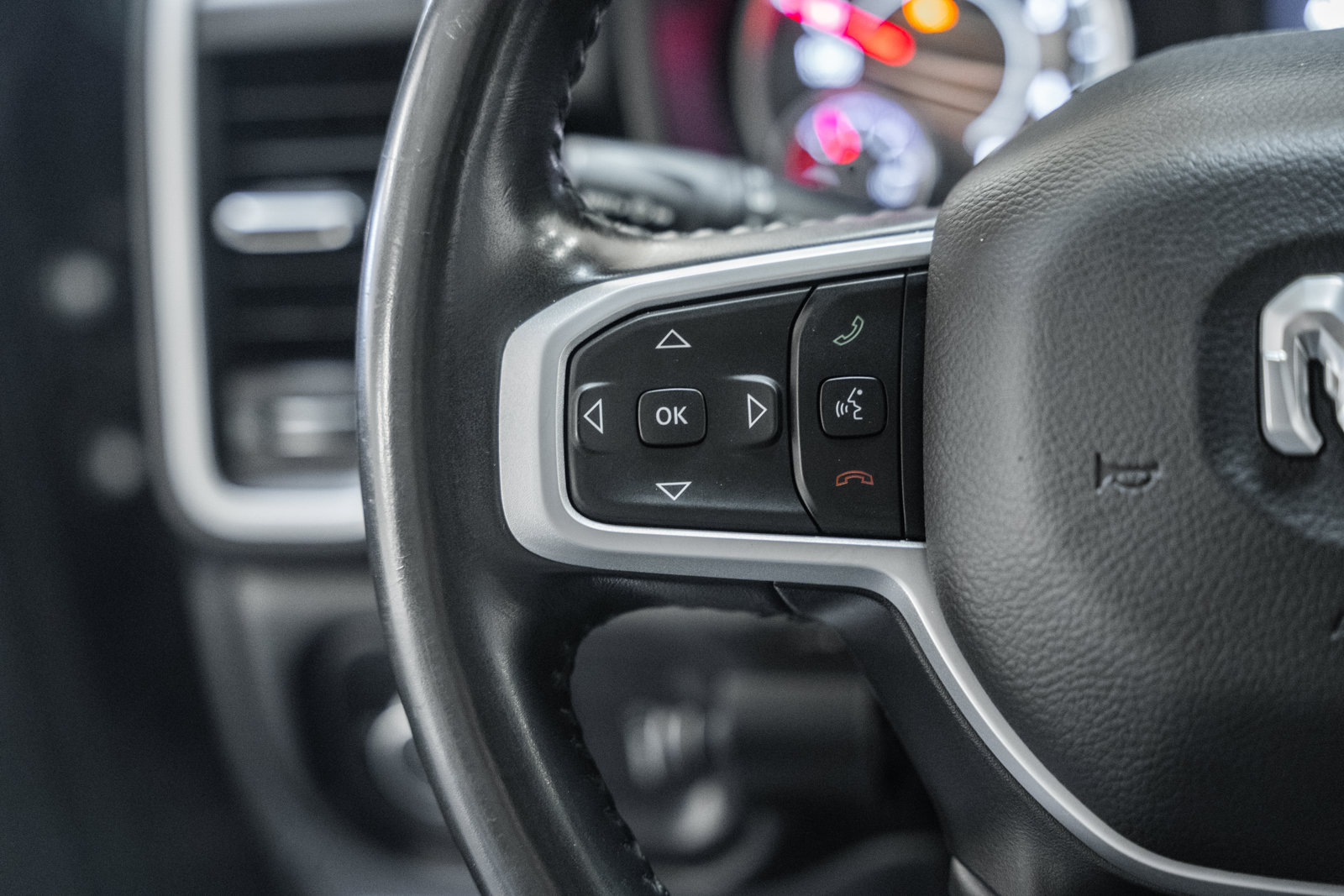 Used 2020 RAM 1500 Big Horn AWD/4WD image 37