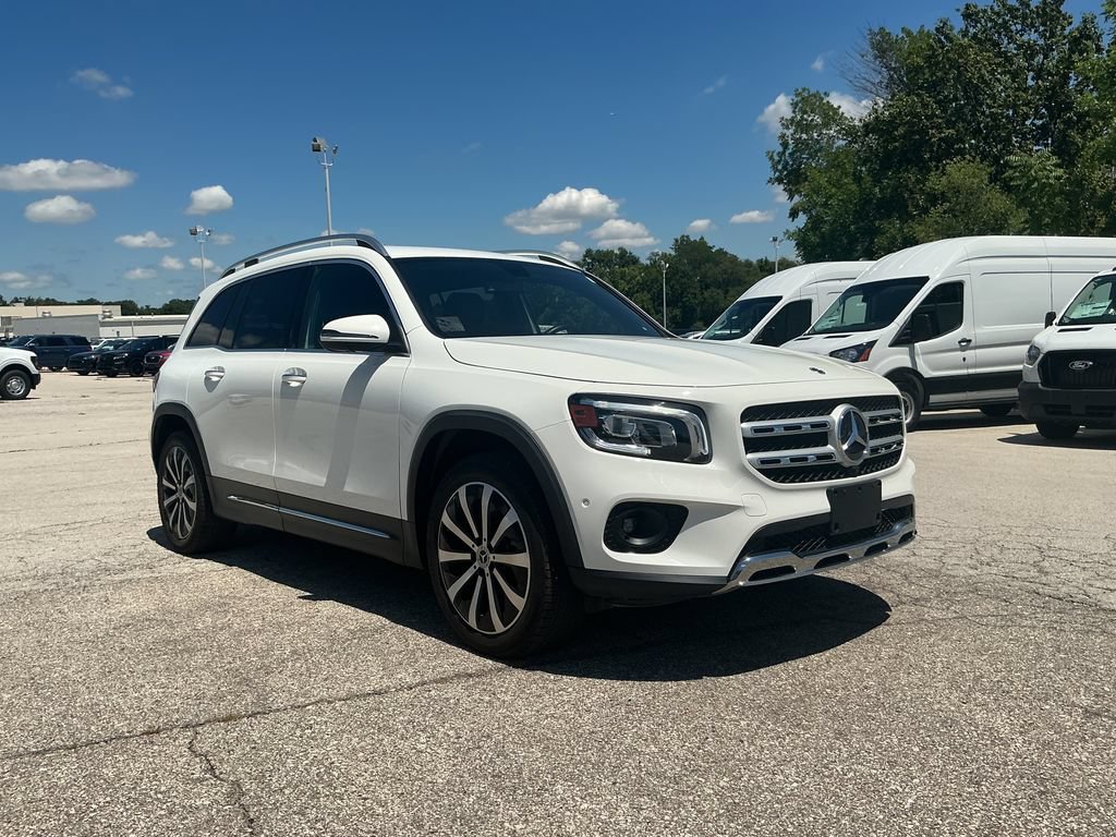 Used 2023 Mercedes-Benz GLB 250 4MATIC image 4