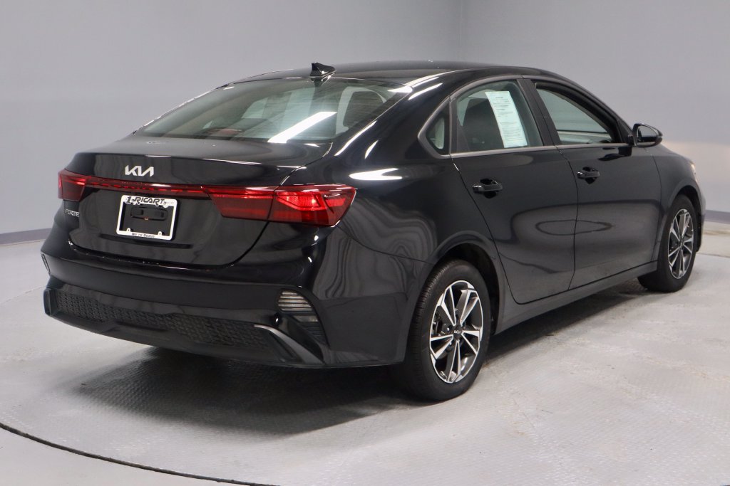 Used 2024 Kia Forte LXS w/ LXS Technology Package FWD image 10
