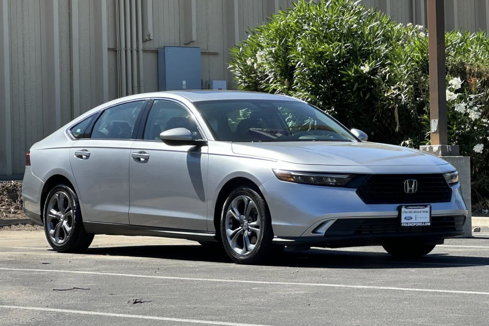Used 2023 Honda Accord EX image 9
