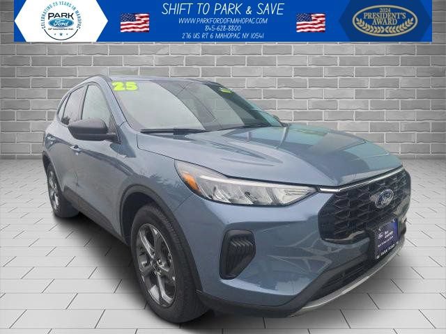 Certified 2025 Ford Escape ST-Line w/ Cold Weather Package AWD/4WD image 1