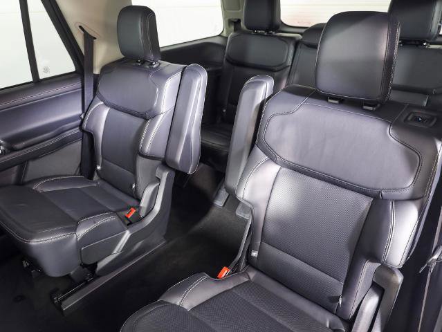 Certified 2025 Ford Expedition Platinum image 9
