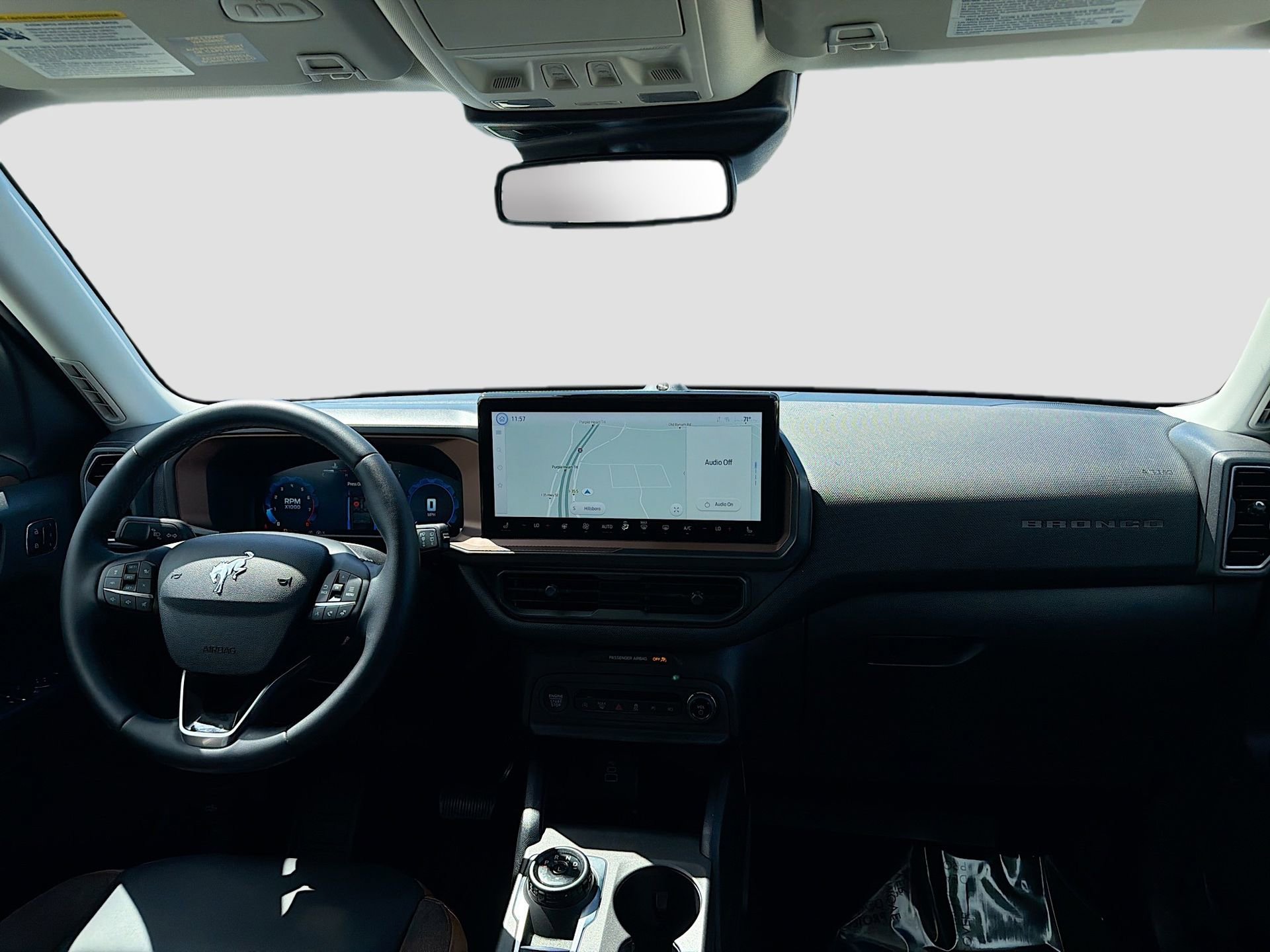 Certified 2025 Ford Bronco Sport Outer Banks w/ Outer Banks Tech Package+ AWD/4WD image 28