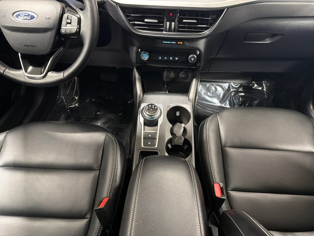 Certified 2025 Ford Escape Platinum AWD/4WD image 18