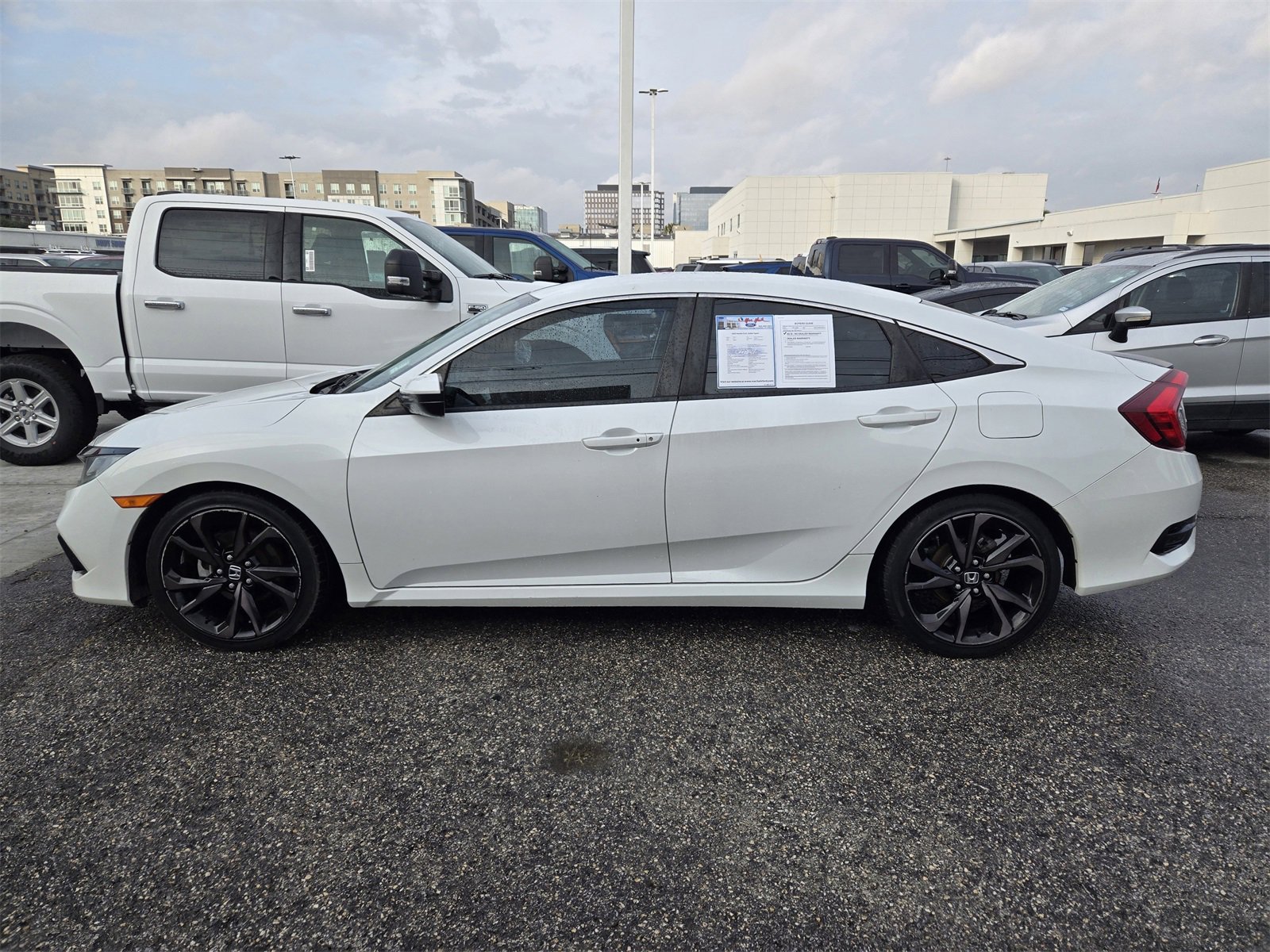 Used 2020 Honda Civic Sport image 4