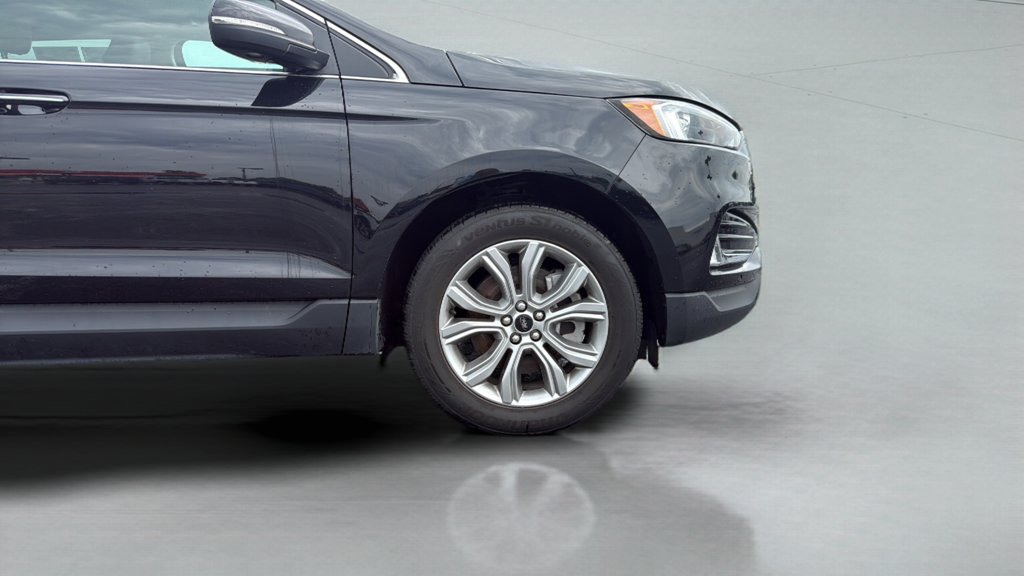 Certified 2024 Ford Edge Titanium AWD/4WD image 33