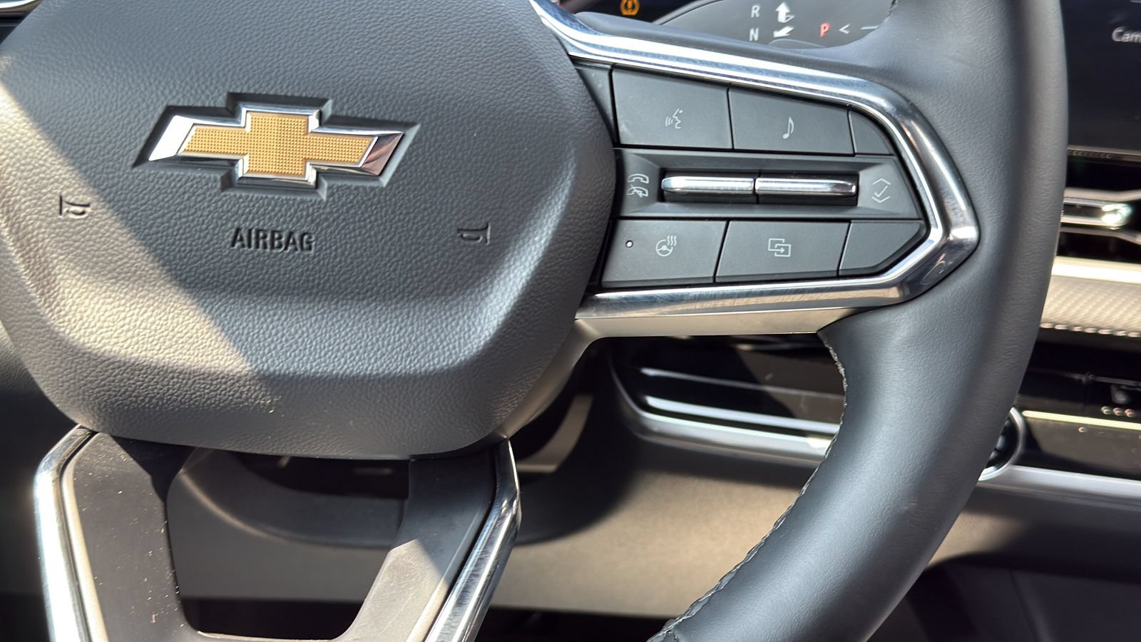 Used 2026 Chevrolet Equinox LT AWD/4WD image 14