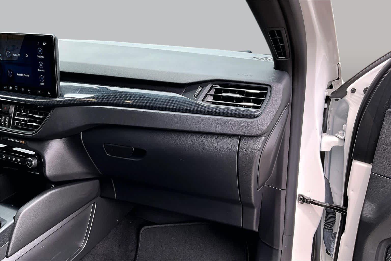 Certified 2025 Ford Escape ST-Line w/ Tech Pack #1 FWD image 19