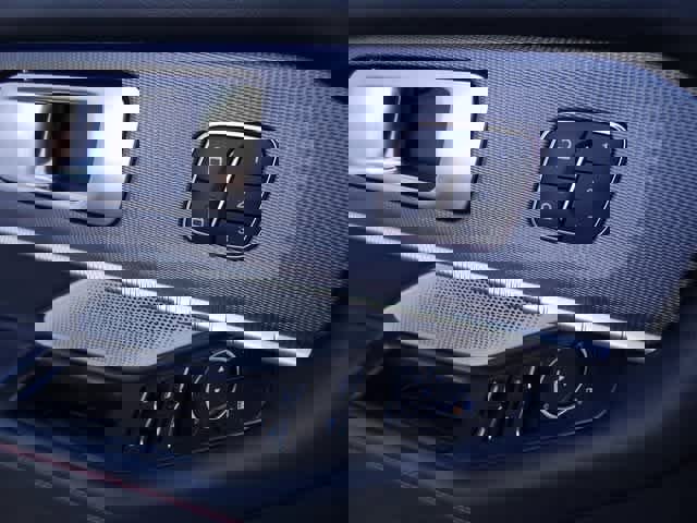 Certified 2025 Ford Explorer ST image 21