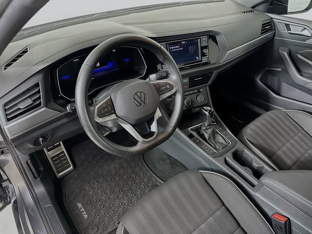 Used 2024 Volkswagen Jetta Sport FWD image 2