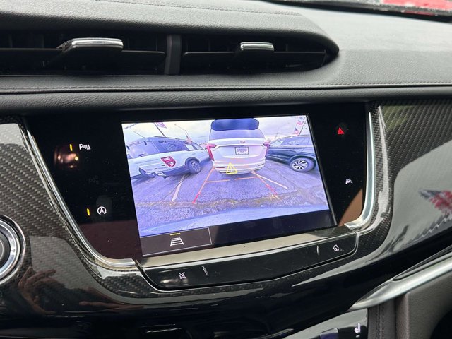 Used 2024 Cadillac XT6 Sport image 32