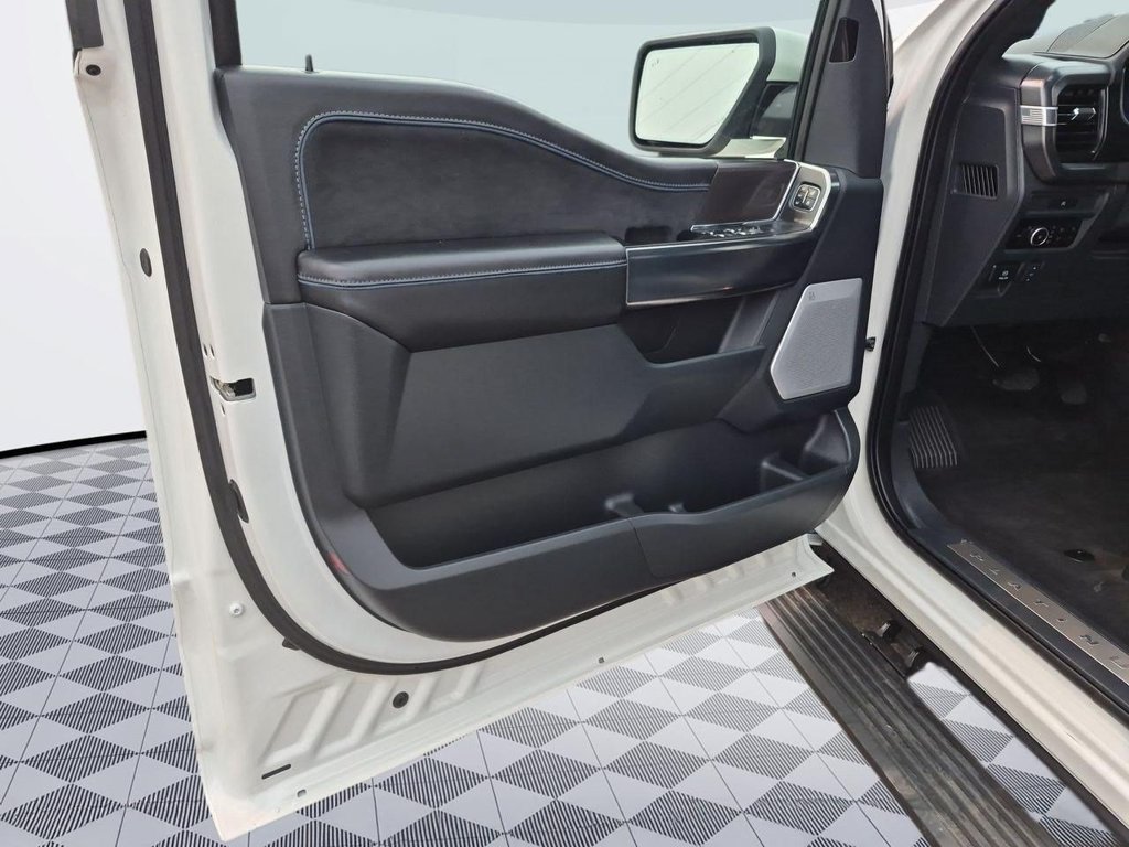Certified 2025 Ford F150 Platinum AWD/4WD image 9