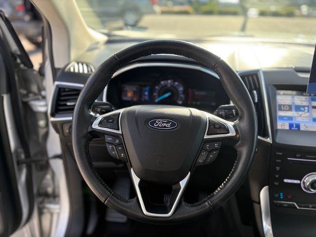 Certified 2019 Ford Edge Titanium w/ Equipment Group 301A FWD image 15