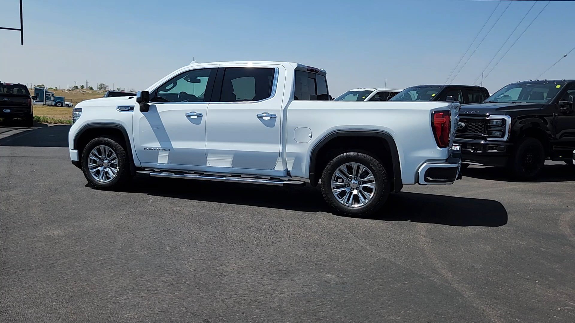 Used 2023 GMC Sierra 1500 Denali AWD/4WD image 2