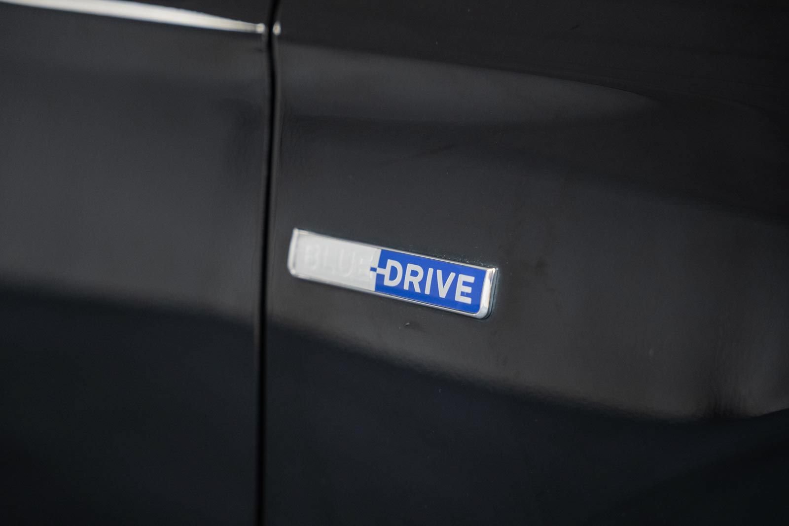 Used 2020 Hyundai Ioniq Limited FWD image 17