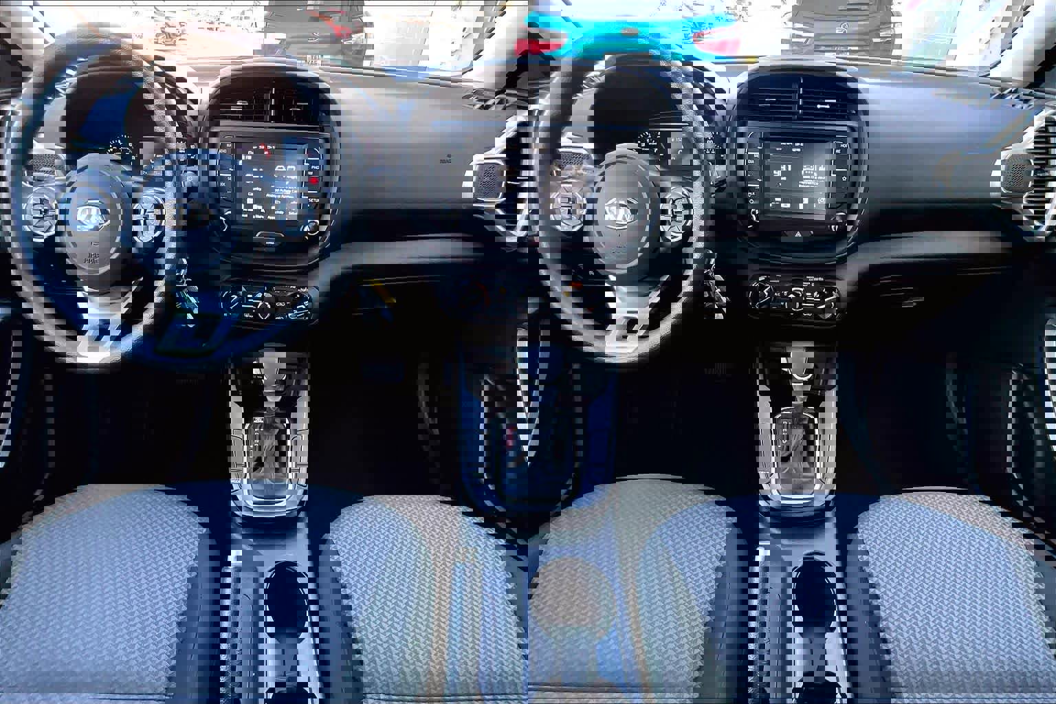 Used 2020 Kia Soul LX image 16